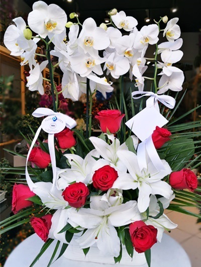 4 Dallı Beyaz Orkide Kırmızı Güllü Arajman 5535