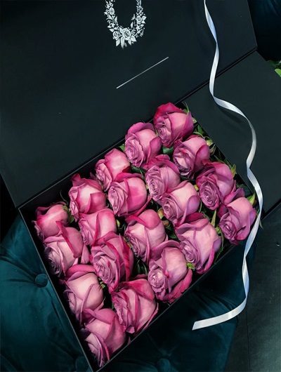 Kutu İçerisinde Lila Güller 5487