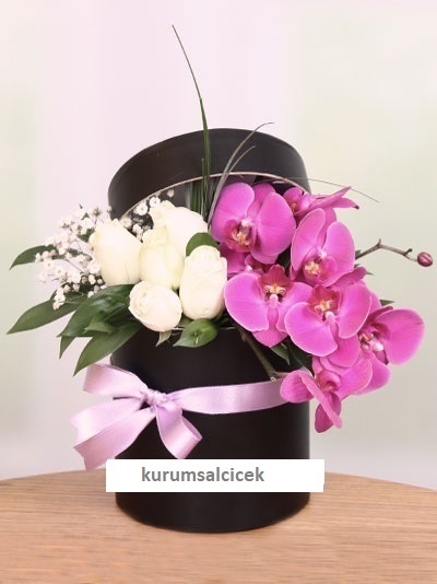 Kutu İçinde Beyaz Gül ve Orkide 5740