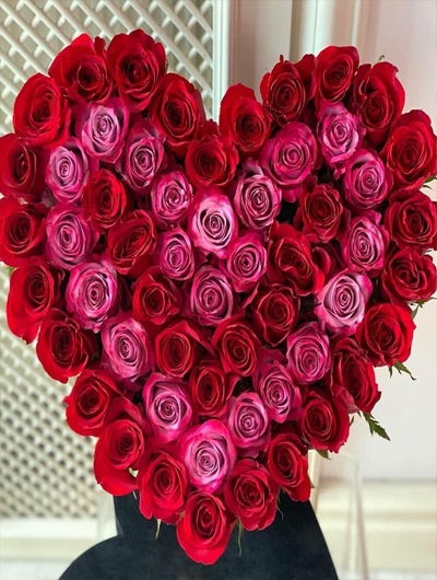 Kutu İçerisinde Kırmızı Güller 5479