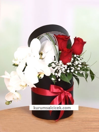 Kutu İçinde Beyaz Gül ve Orkide 5741